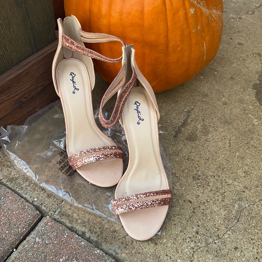 Women shoes heels